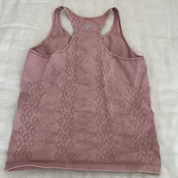 Free People Movement tank top in size M/L. Stretchy and not oversized. Pink - Picture 2 of 5